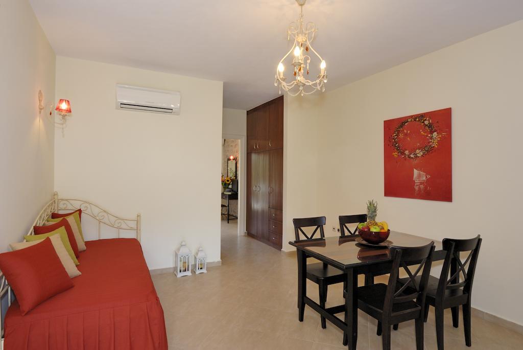 Byzantinon Hotel Leonidio Luaran gambar